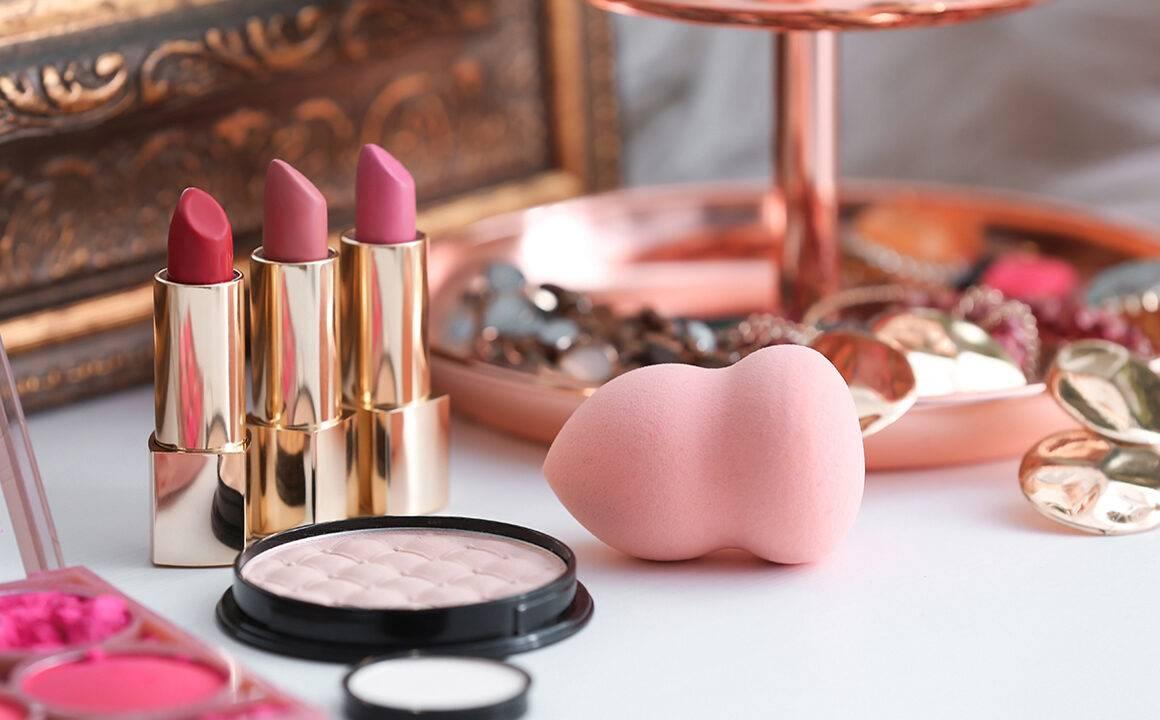 What Products Should a Mobile Beauty Expert Use?